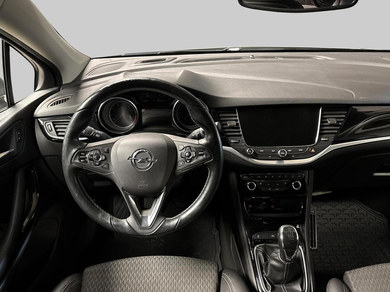 Opel Astra vaihtoauto