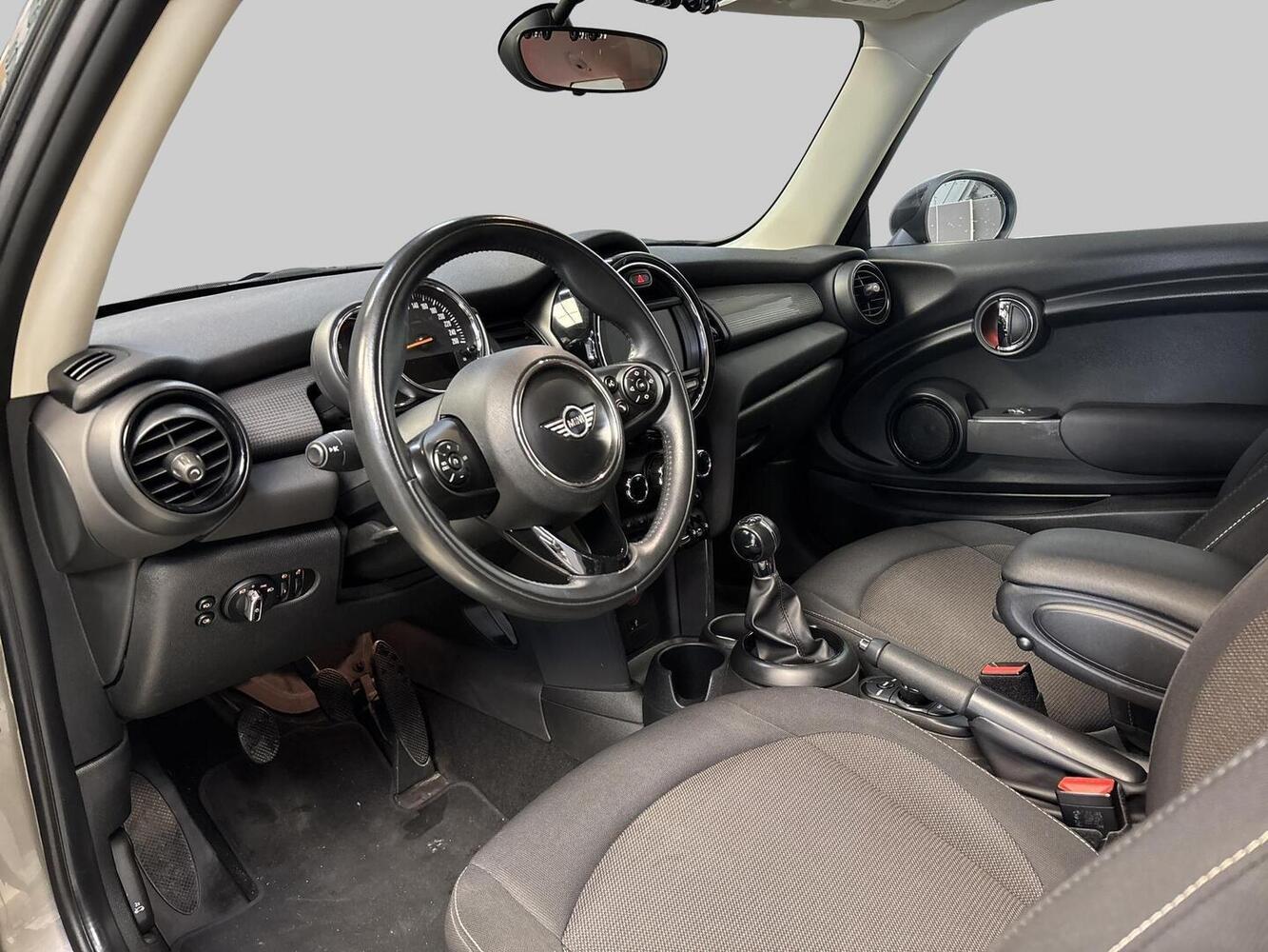 Mini Cooper vaihtoauto