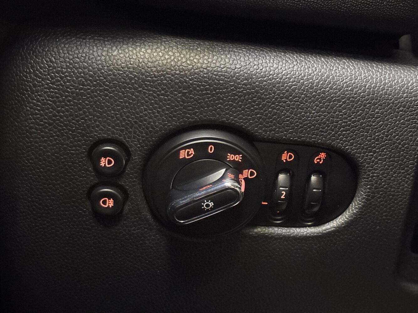 Mini Cooper vaihtoauto
