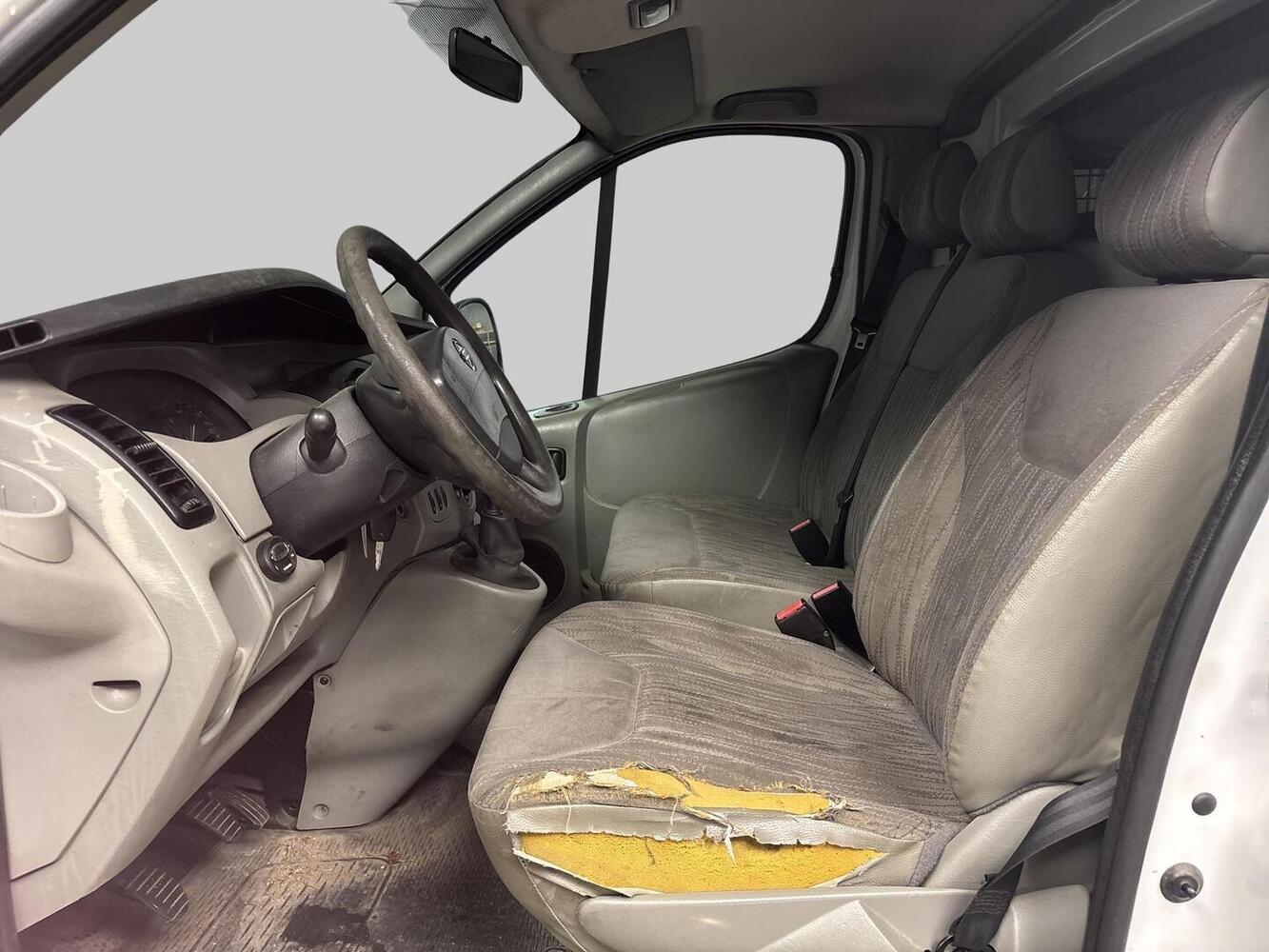 Nissan Primastar vaihtoauto