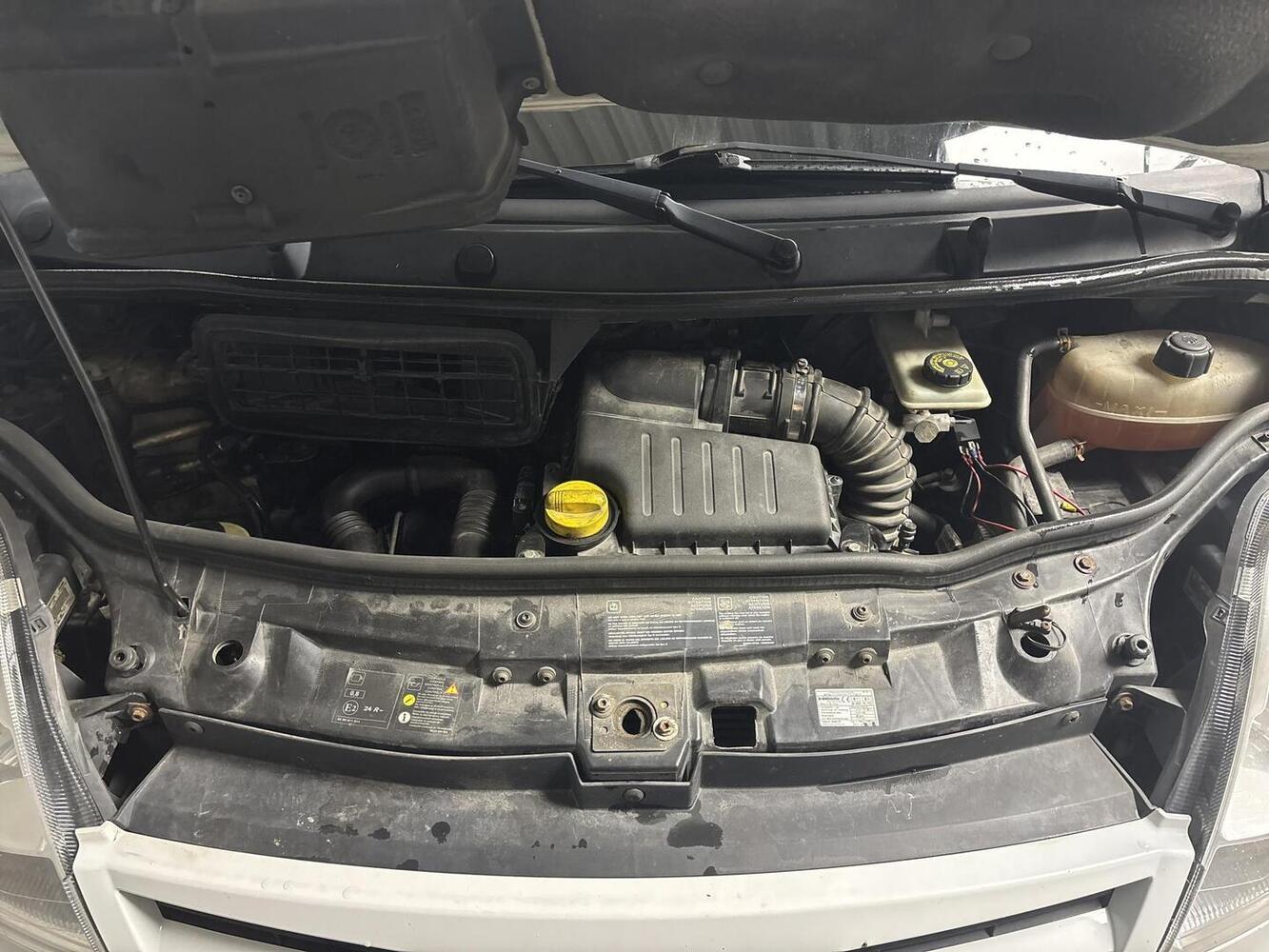 Nissan Primastar vaihtoauto