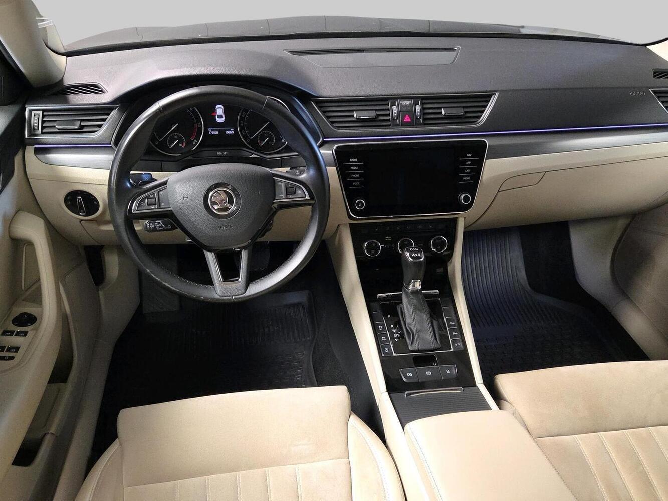Skoda Superb vaihtoauto