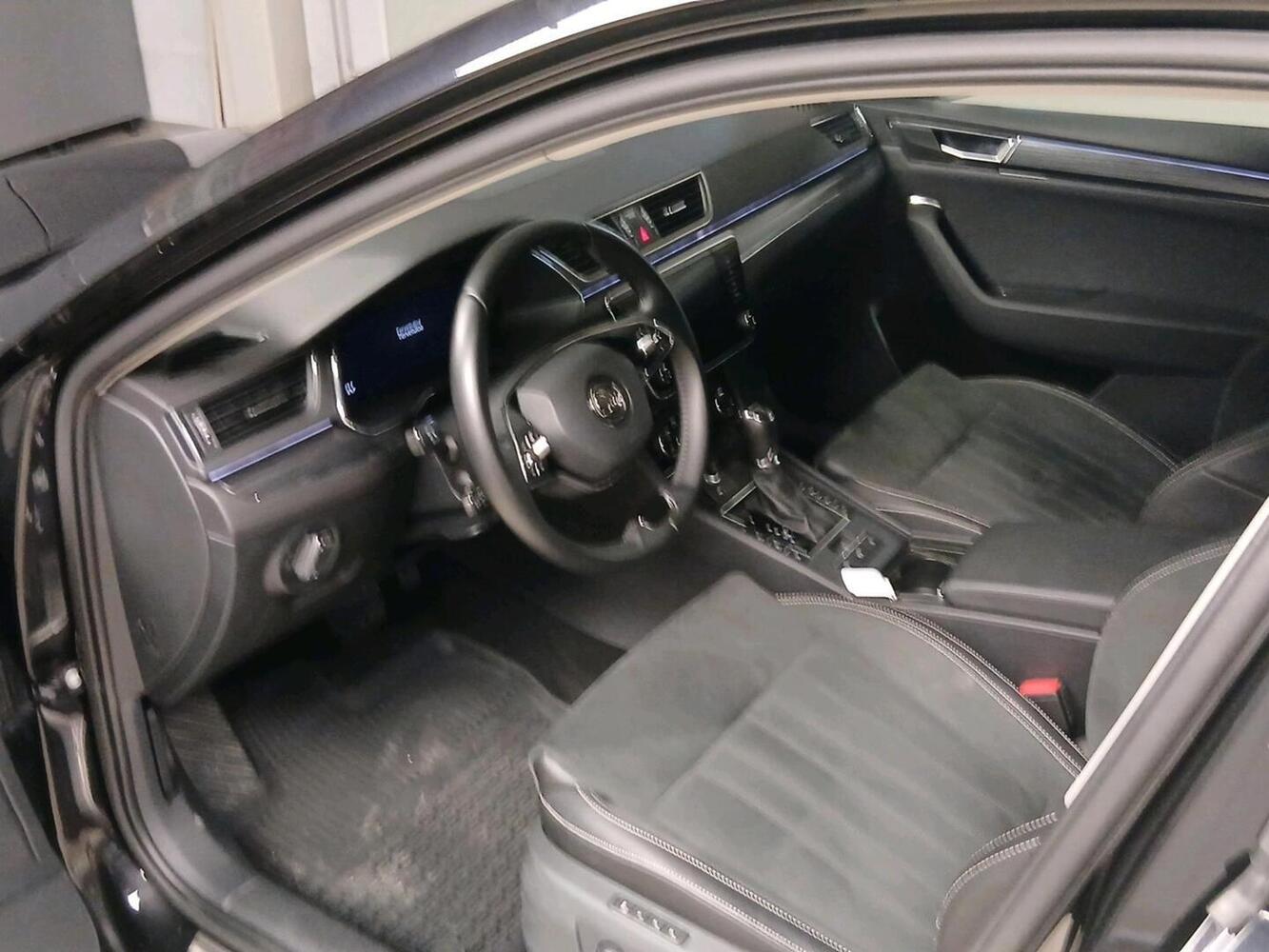 Skoda Superb vaihtoauto