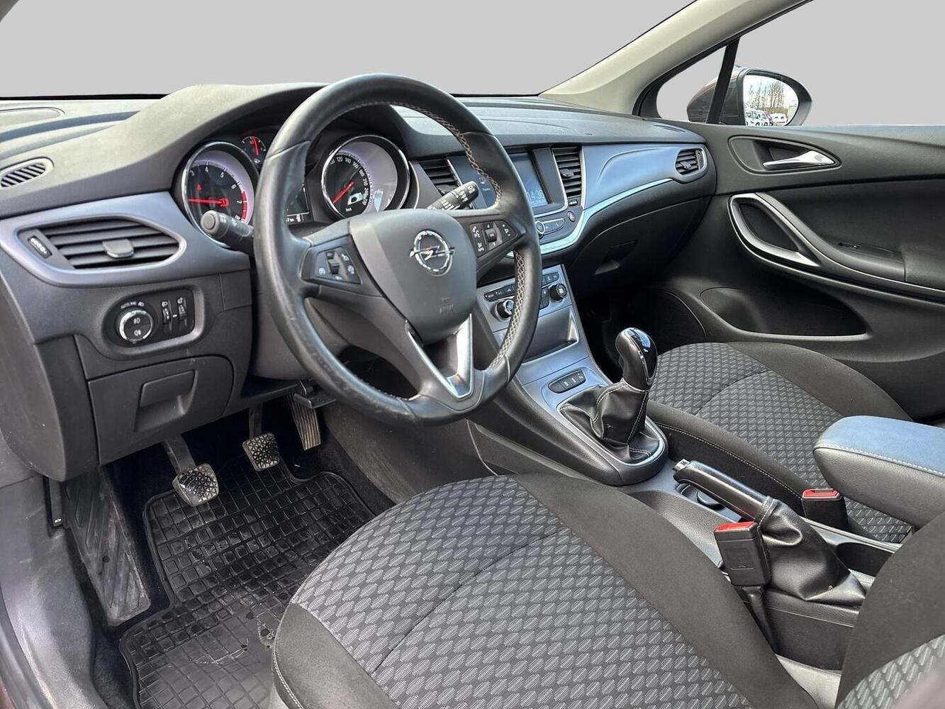Opel Astra vaihtoauto