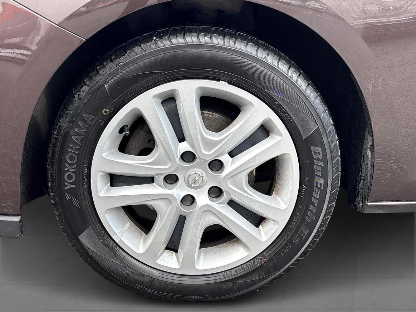 Opel Astra vaihtoauto