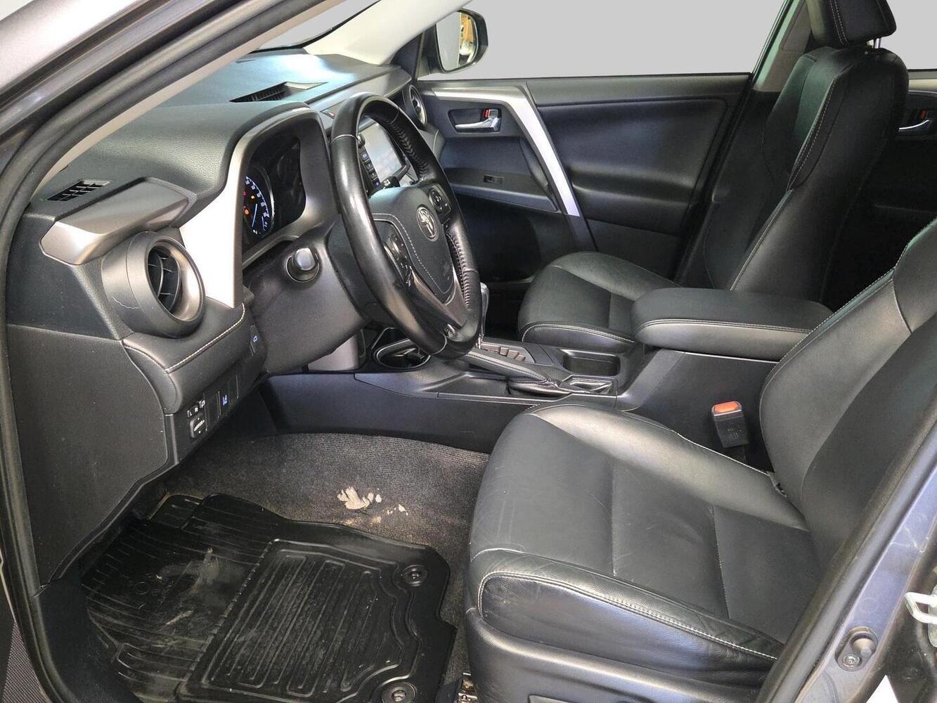 Toyota RAV4 vaihtoauto