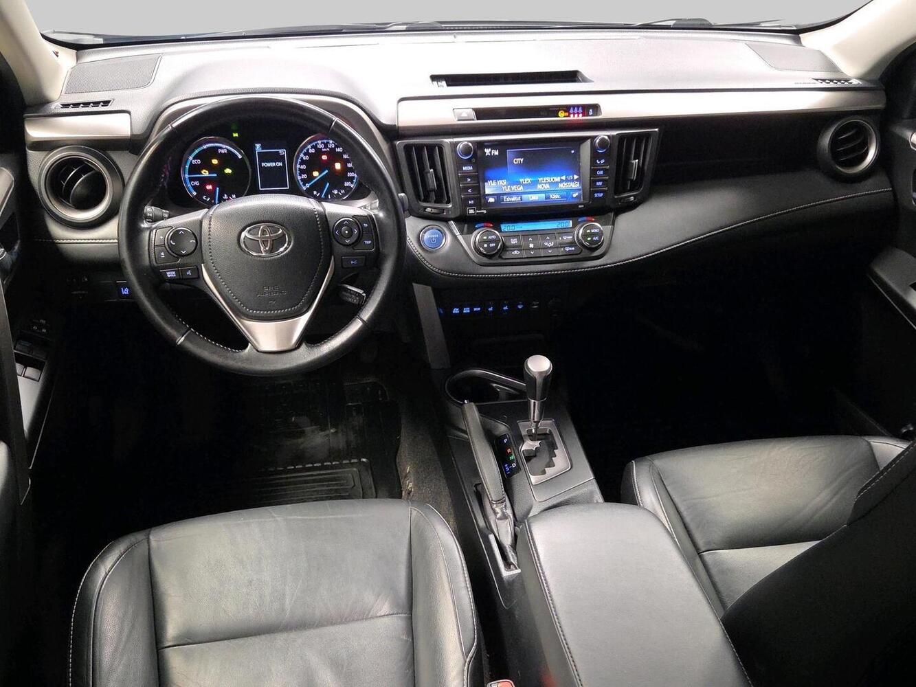 Toyota RAV4 vaihtoauto