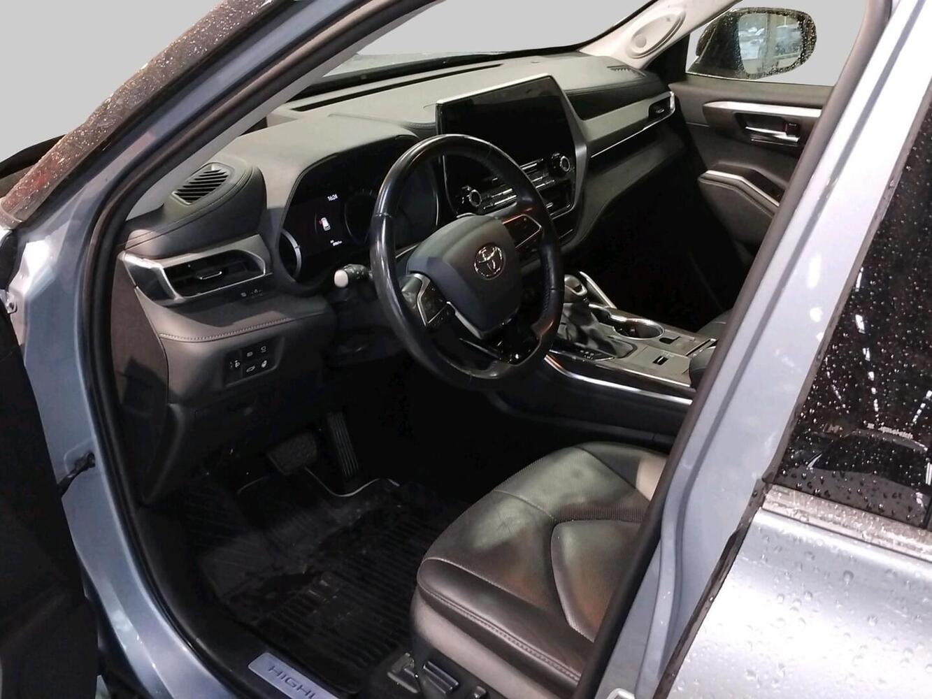 Toyota Land Cruiser vaihtoauto