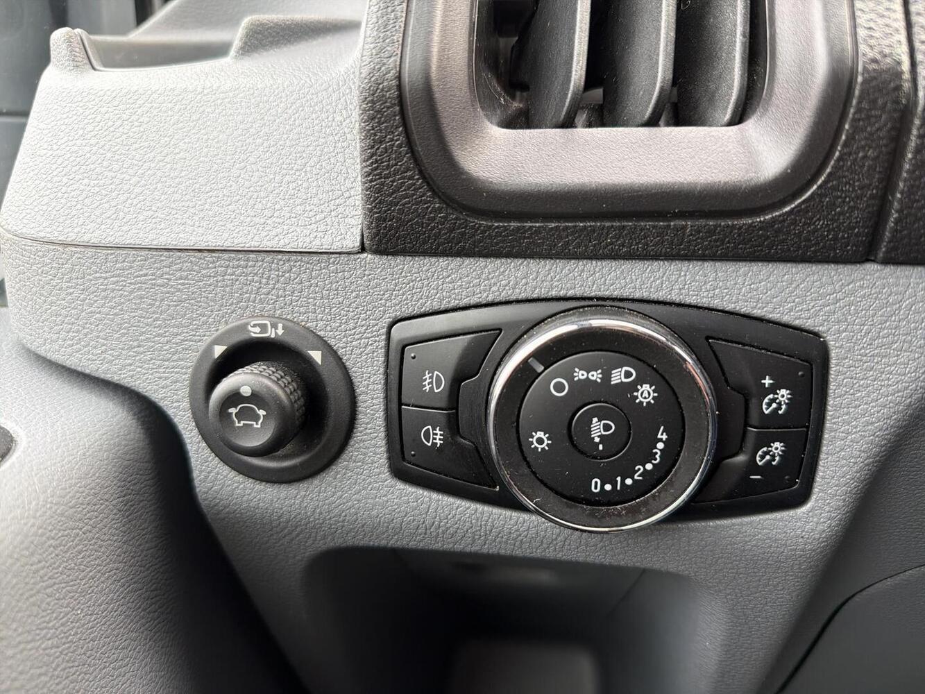 Ford Transit vaihtoauto