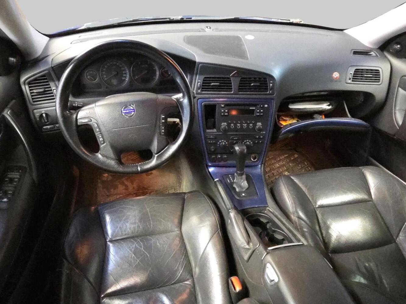 Volvo V70 vaihtoauto