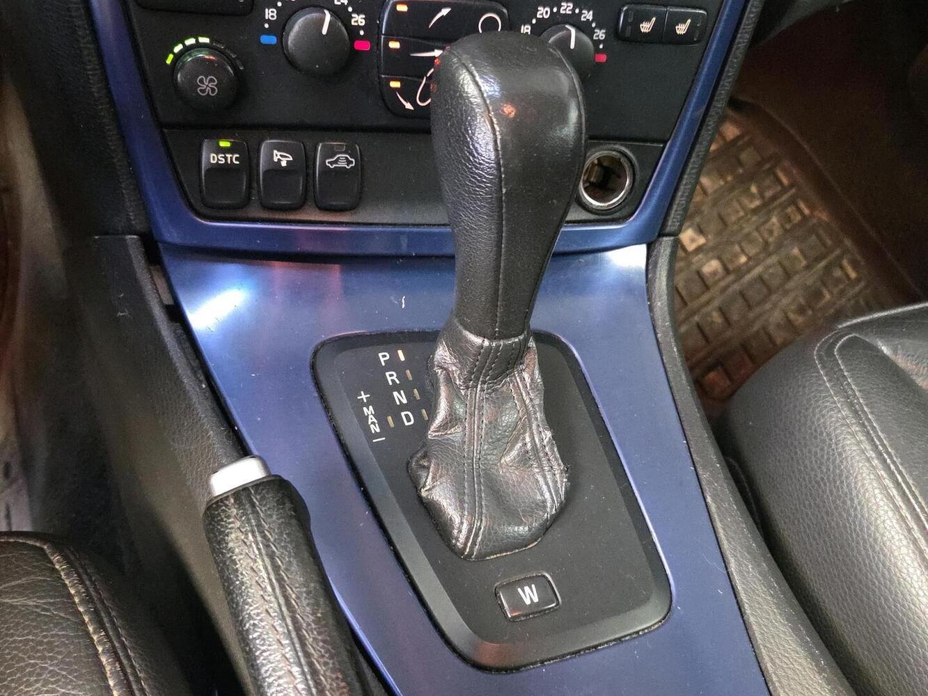 Volvo V70 vaihtoauto