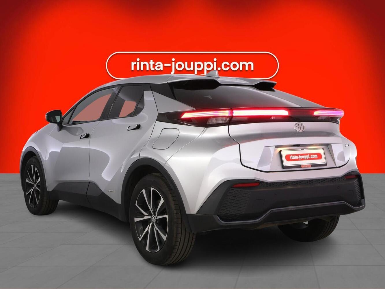 Toyota C-HR vaihtoauto