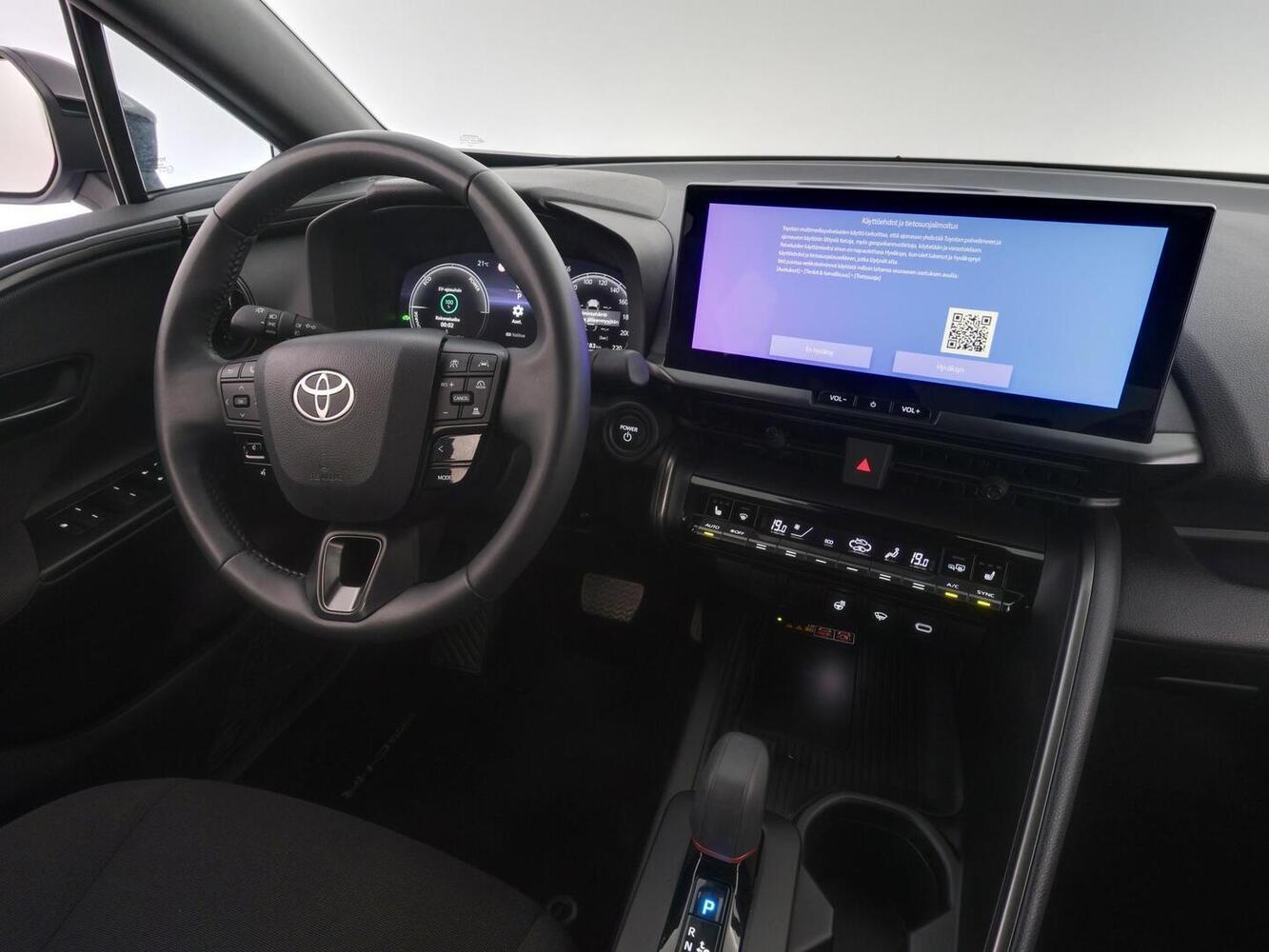 Toyota C-HR vaihtoauto