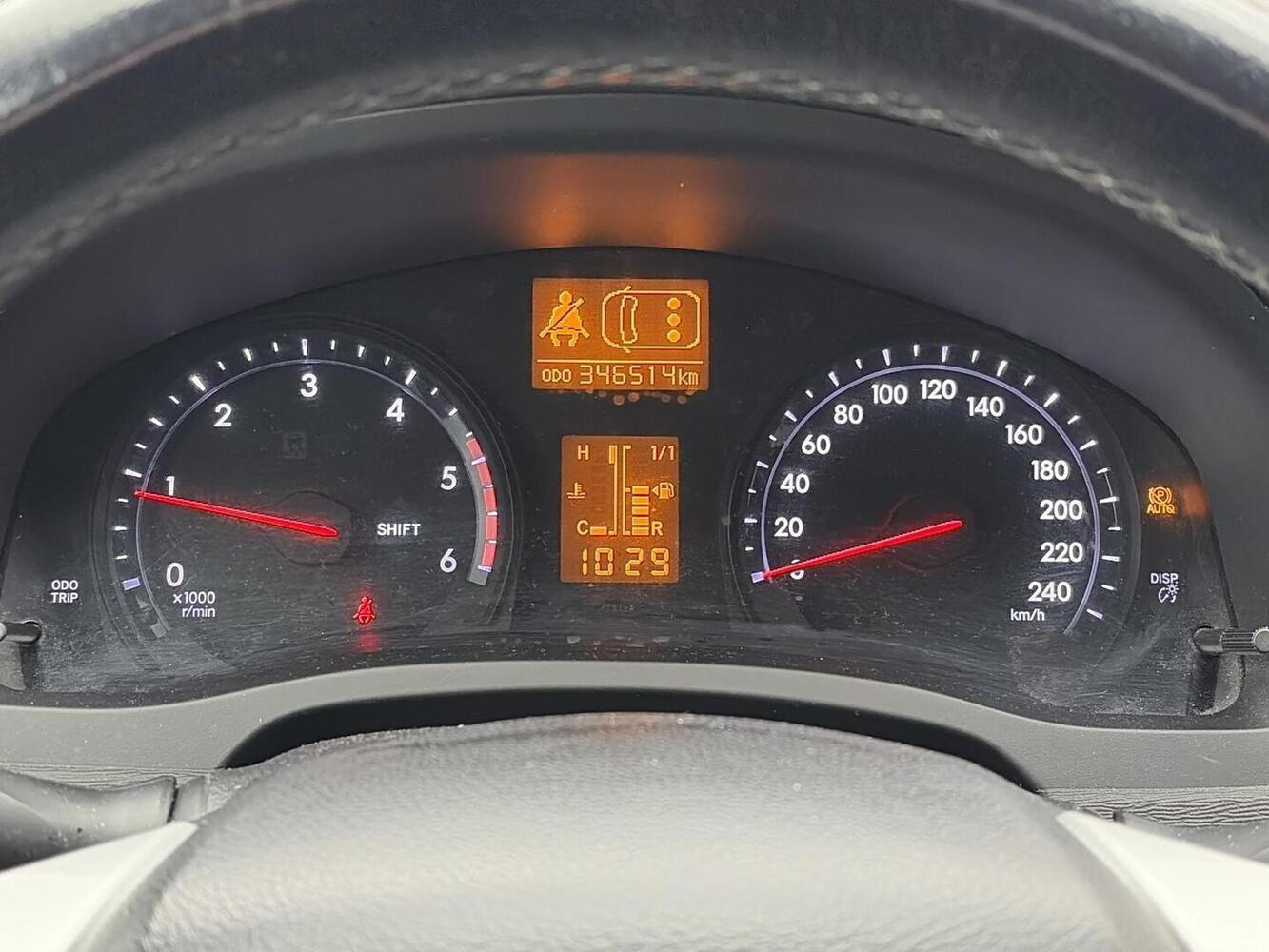 Toyota Avensis vaihtoauto