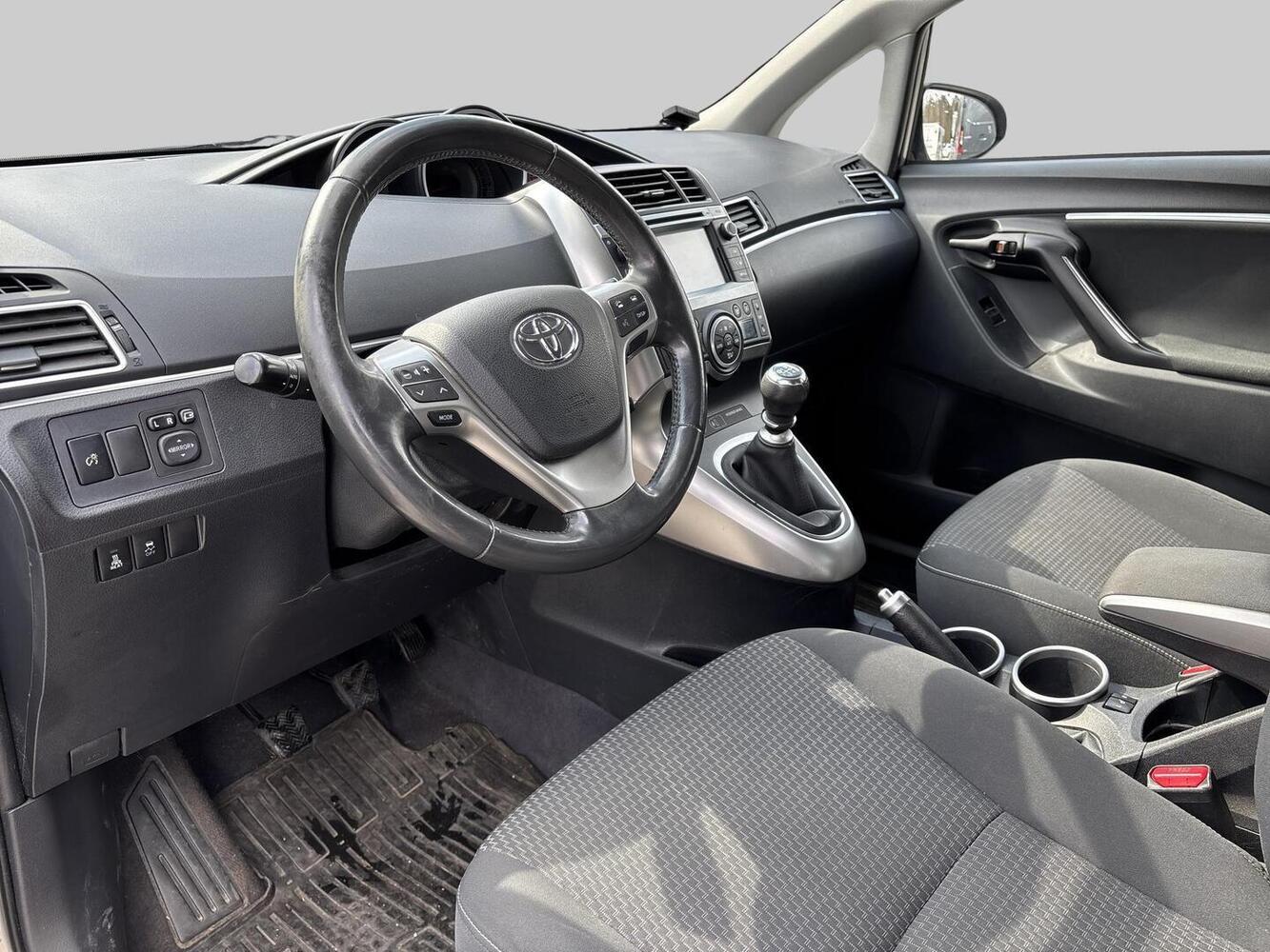 Toyota Verso vaihtoauto