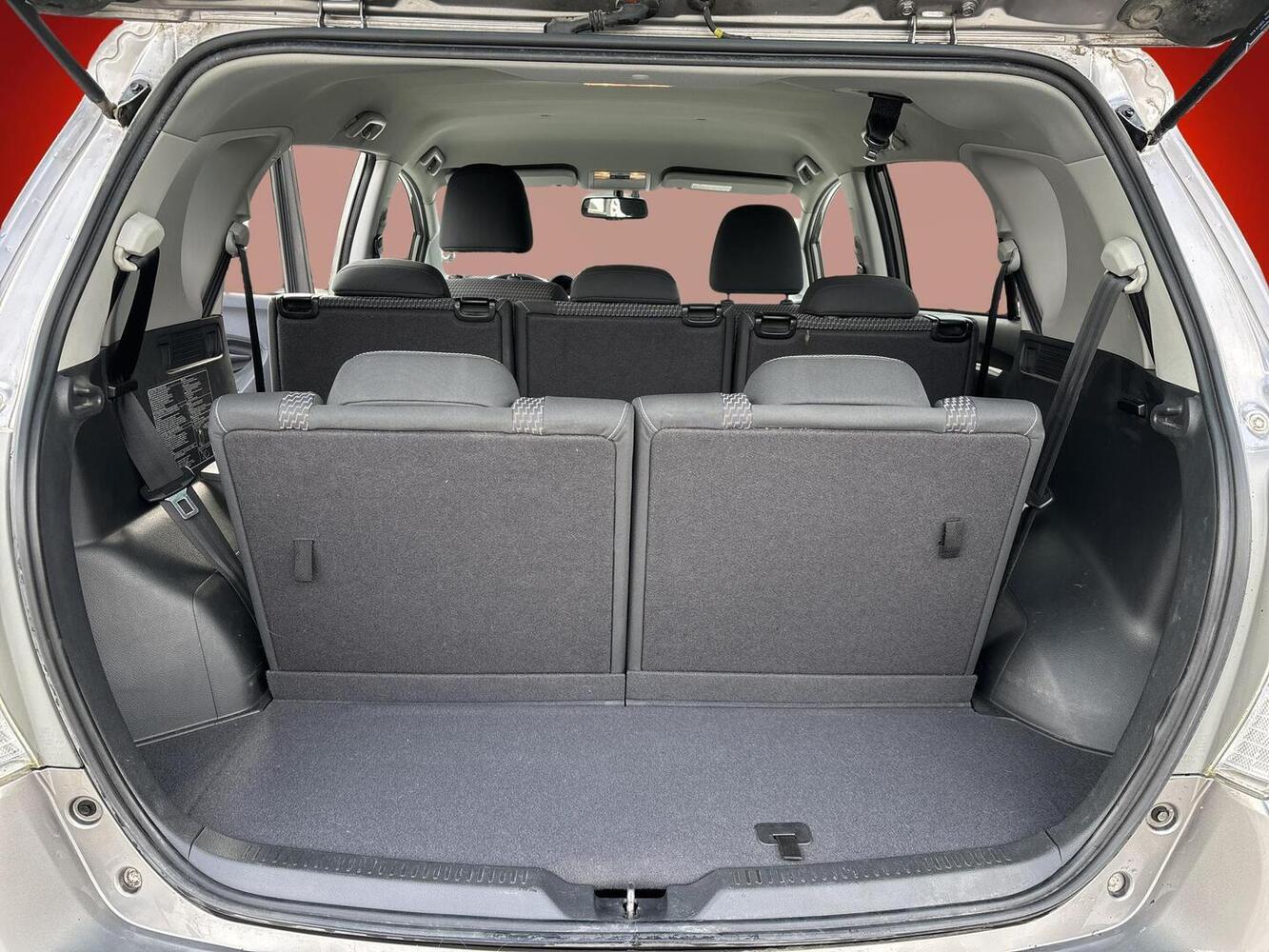 Toyota Verso vaihtoauto