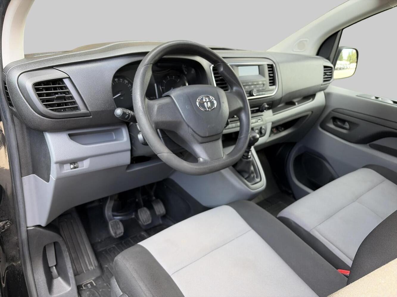 Toyota Proace Verso vaihtoauto