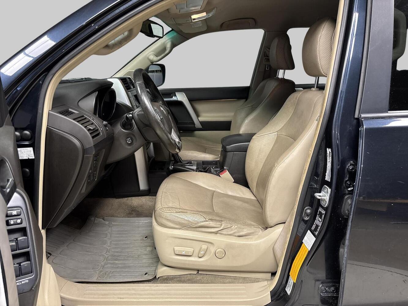 Toyota Land Cruiser vaihtoauto