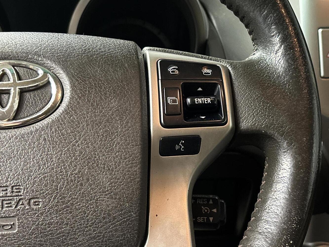 Toyota Land Cruiser vaihtoauto