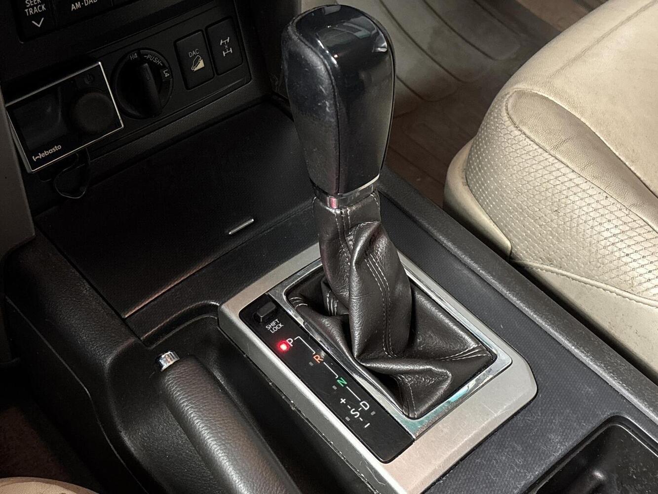 Toyota Land Cruiser vaihtoauto