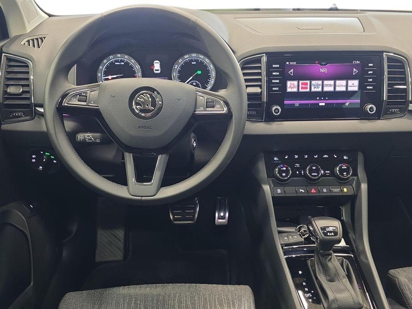 Skoda Karoq vaihtoauto