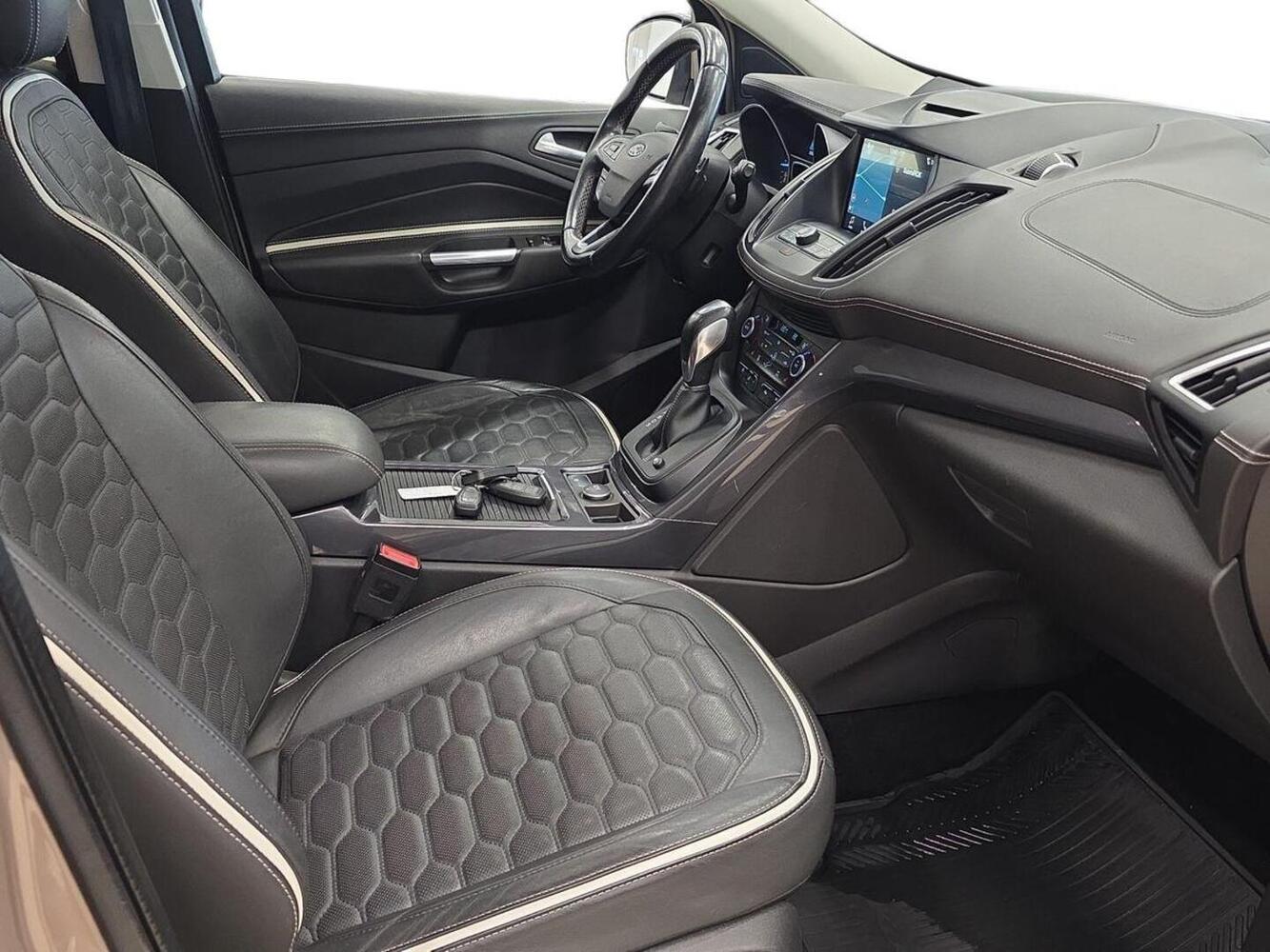 Ford Kuga vaihtoauto