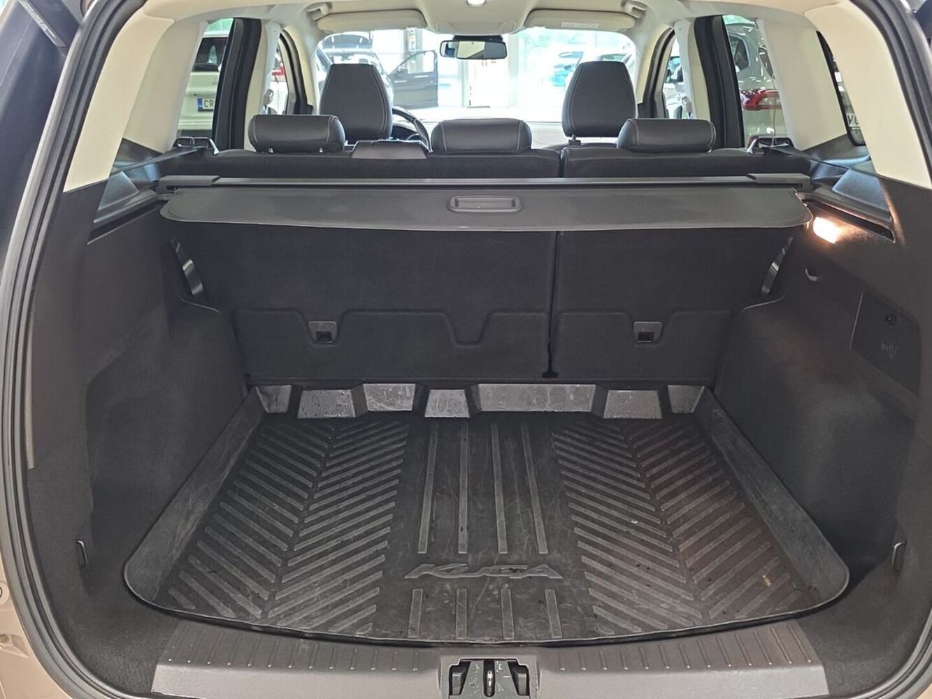 Ford Kuga vaihtoauto