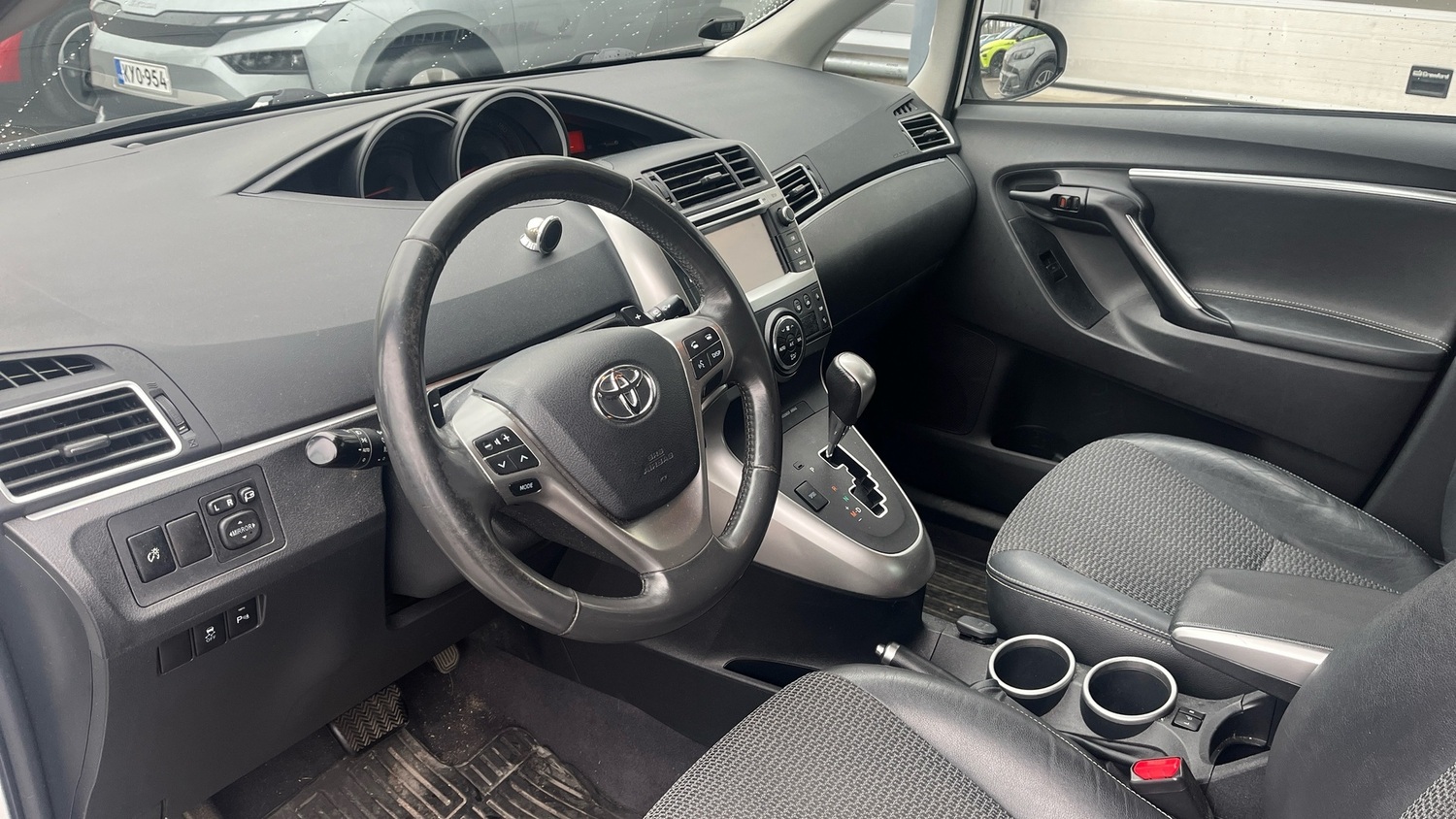 Toyota Verso vaihtoauto