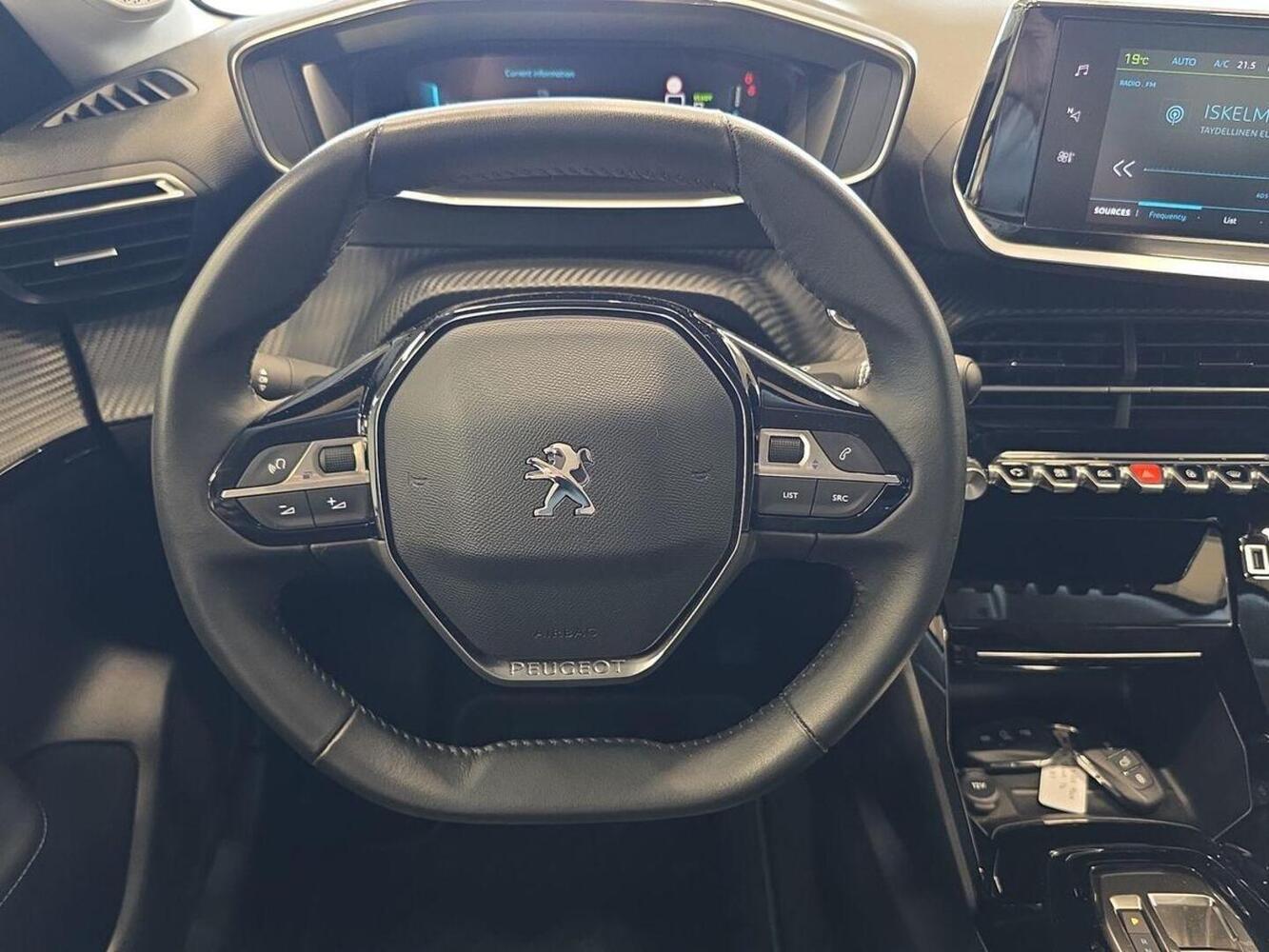 Peugeot e-208 vaihtoauto