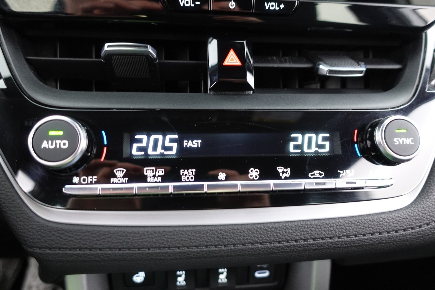 Toyota Corolla Cross vaihtoauto