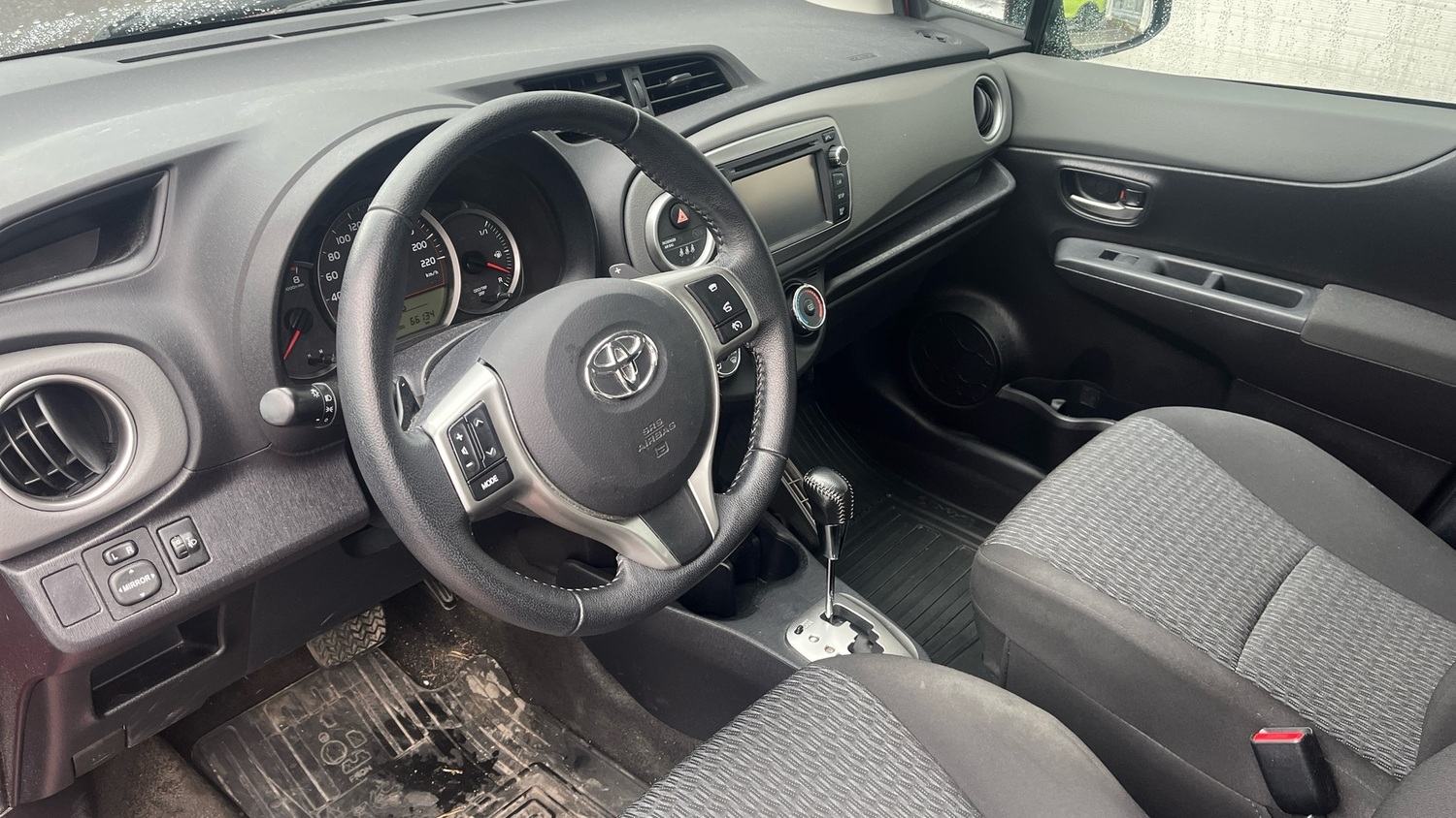 Toyota Yaris vaihtoauto