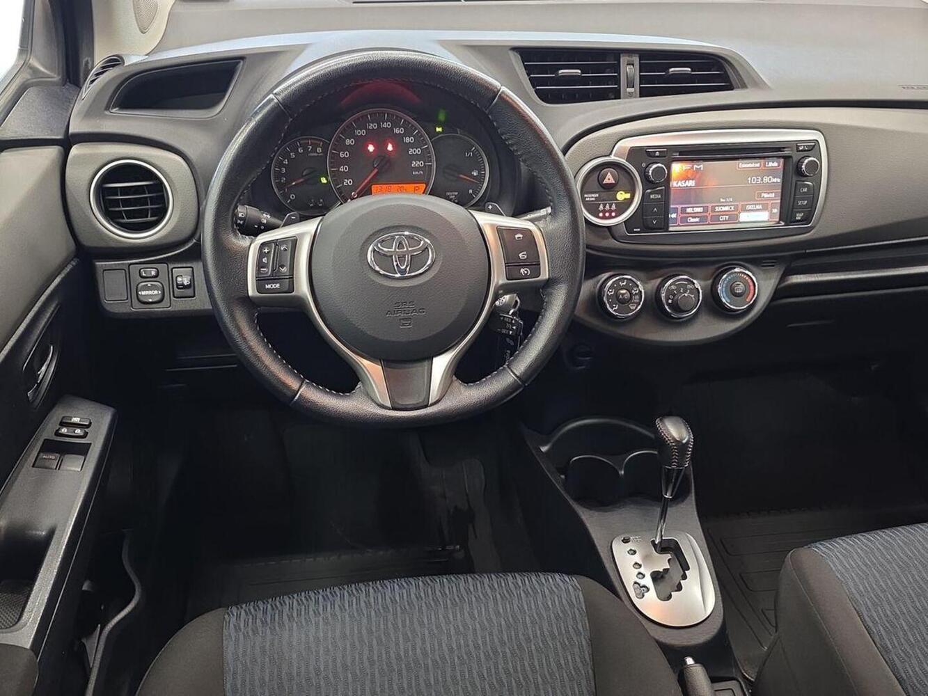 Toyota Yaris vaihtoauto