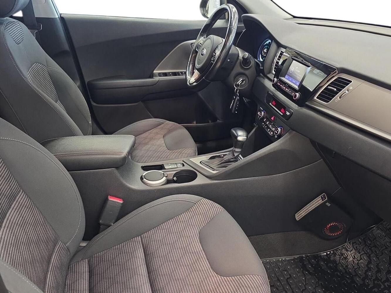 Kia Niro vaihtoauto
