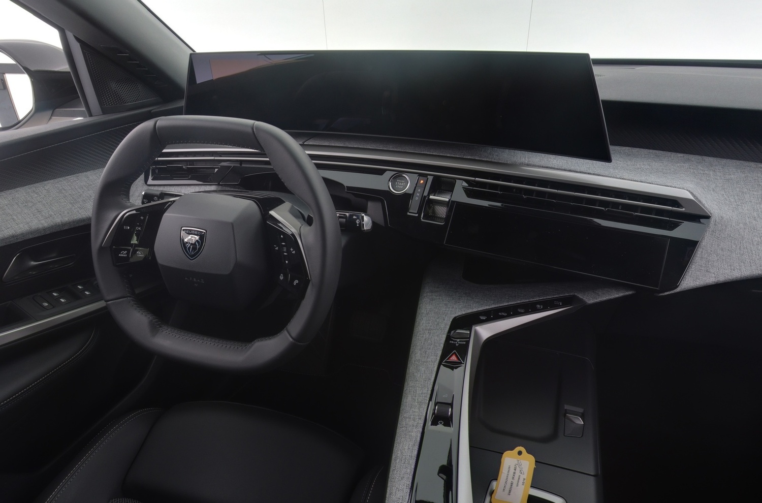 Peugeot E-3008 vaihtoauto