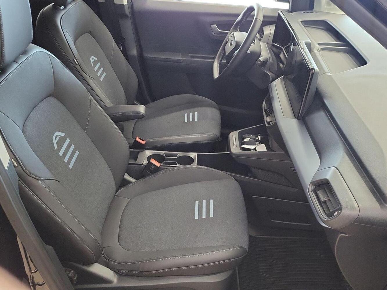 Ford Tourneo Courier vaihtoauto