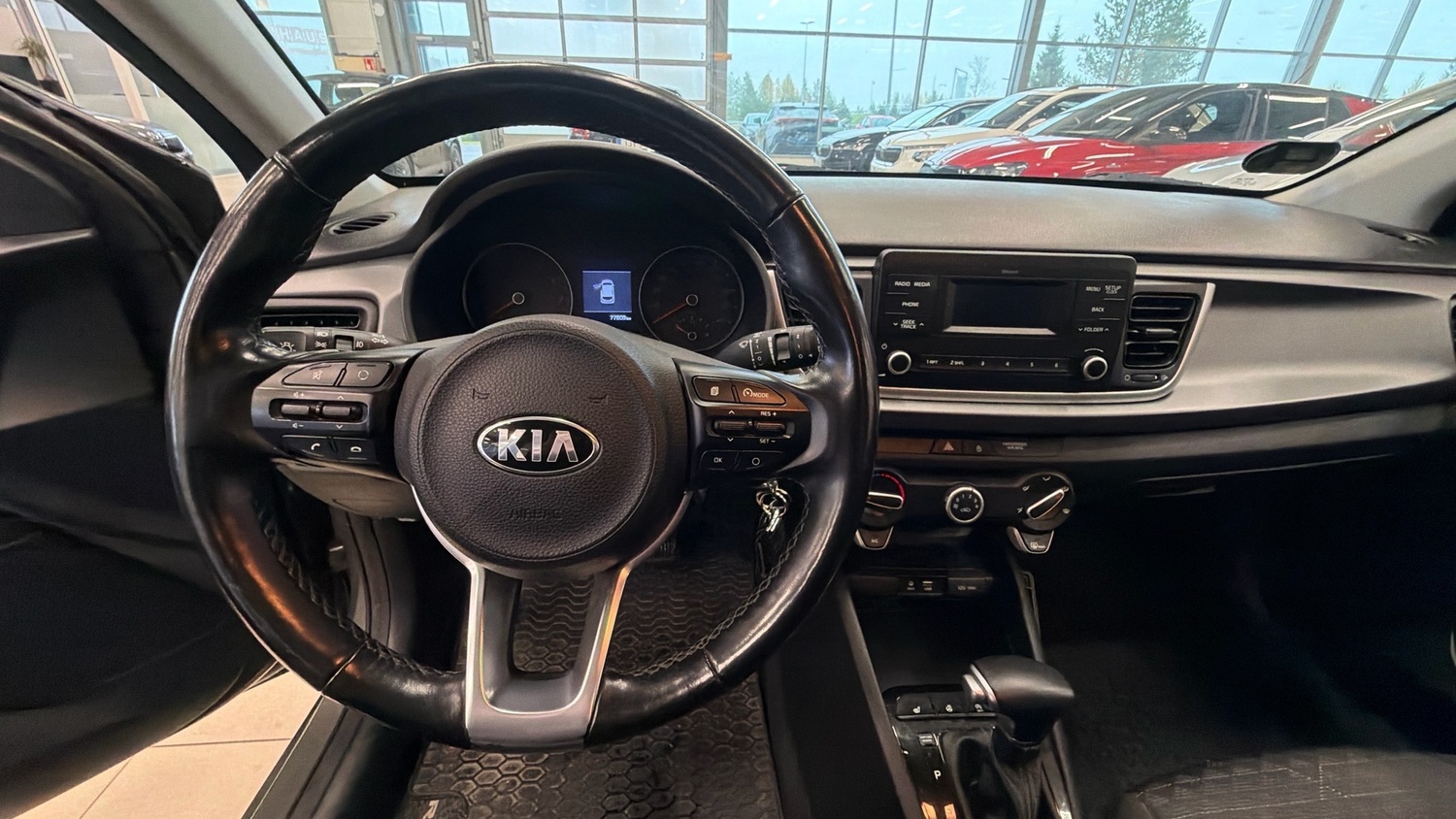 Kia Rio vaihtoauto