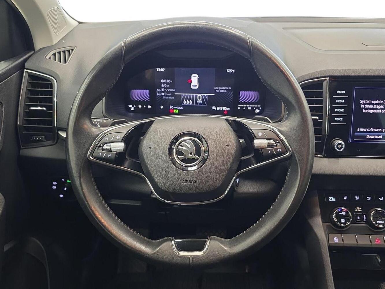 Skoda Karoq vaihtoauto