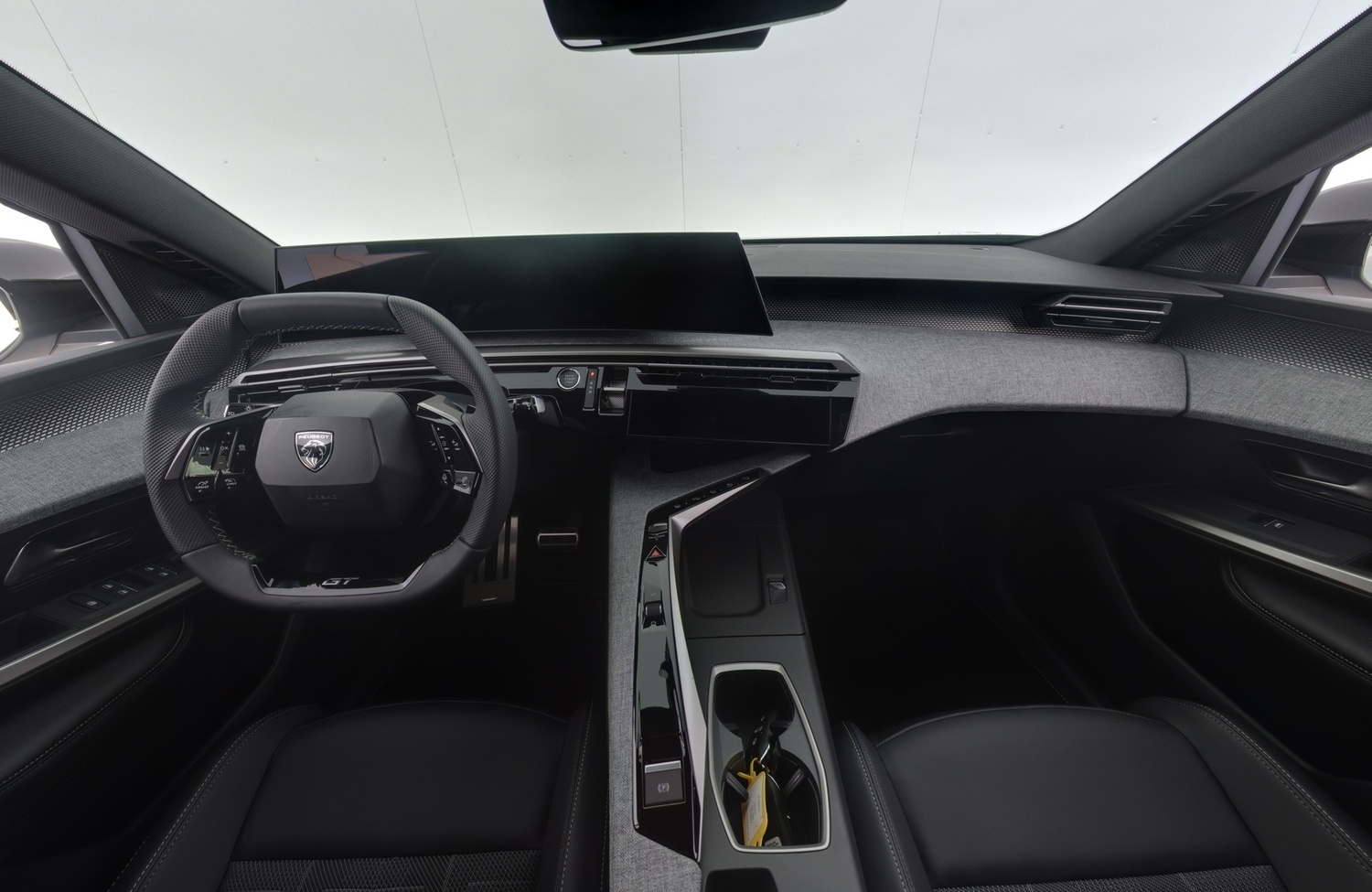 Peugeot E-3008 vaihtoauto