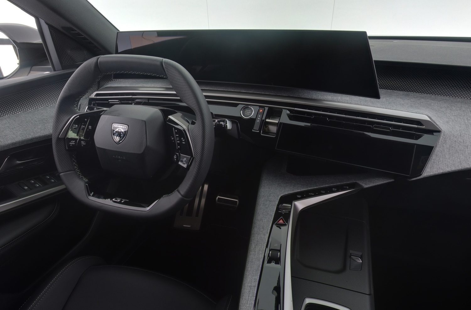 Peugeot E-3008 vaihtoauto