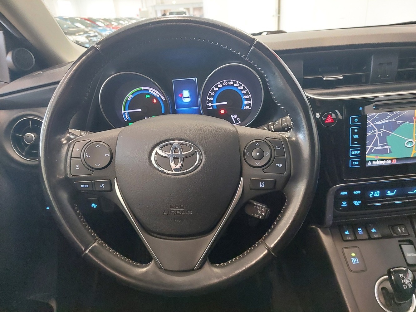 Toyota Auris vaihtoauto