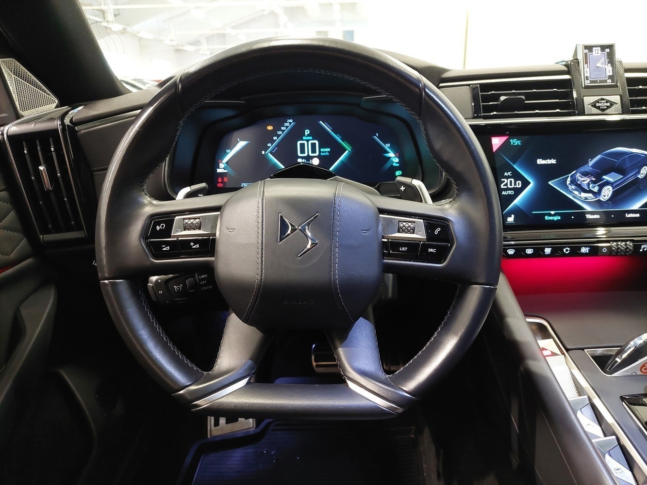 DS 9 vaihtoauto