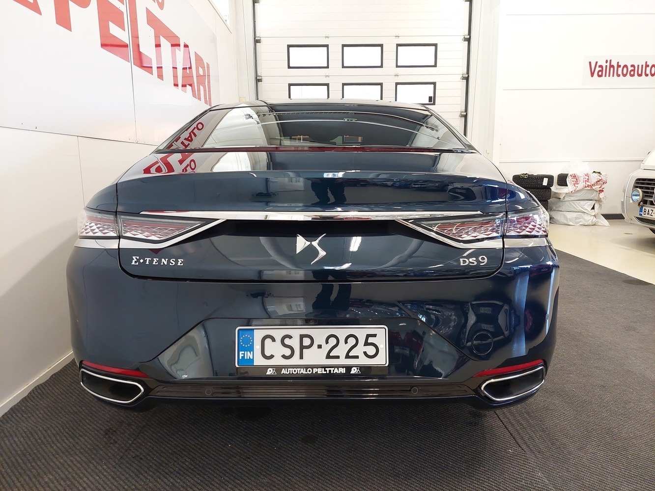 DS 9 vaihtoauto