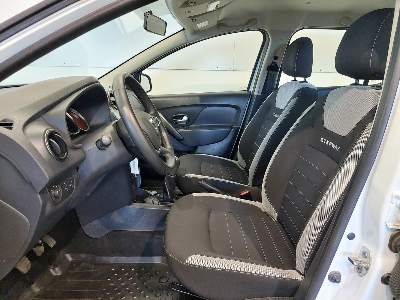 Dacia Sandero vaihtoauto