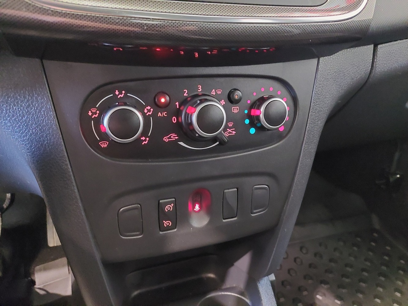Dacia Sandero vaihtoauto