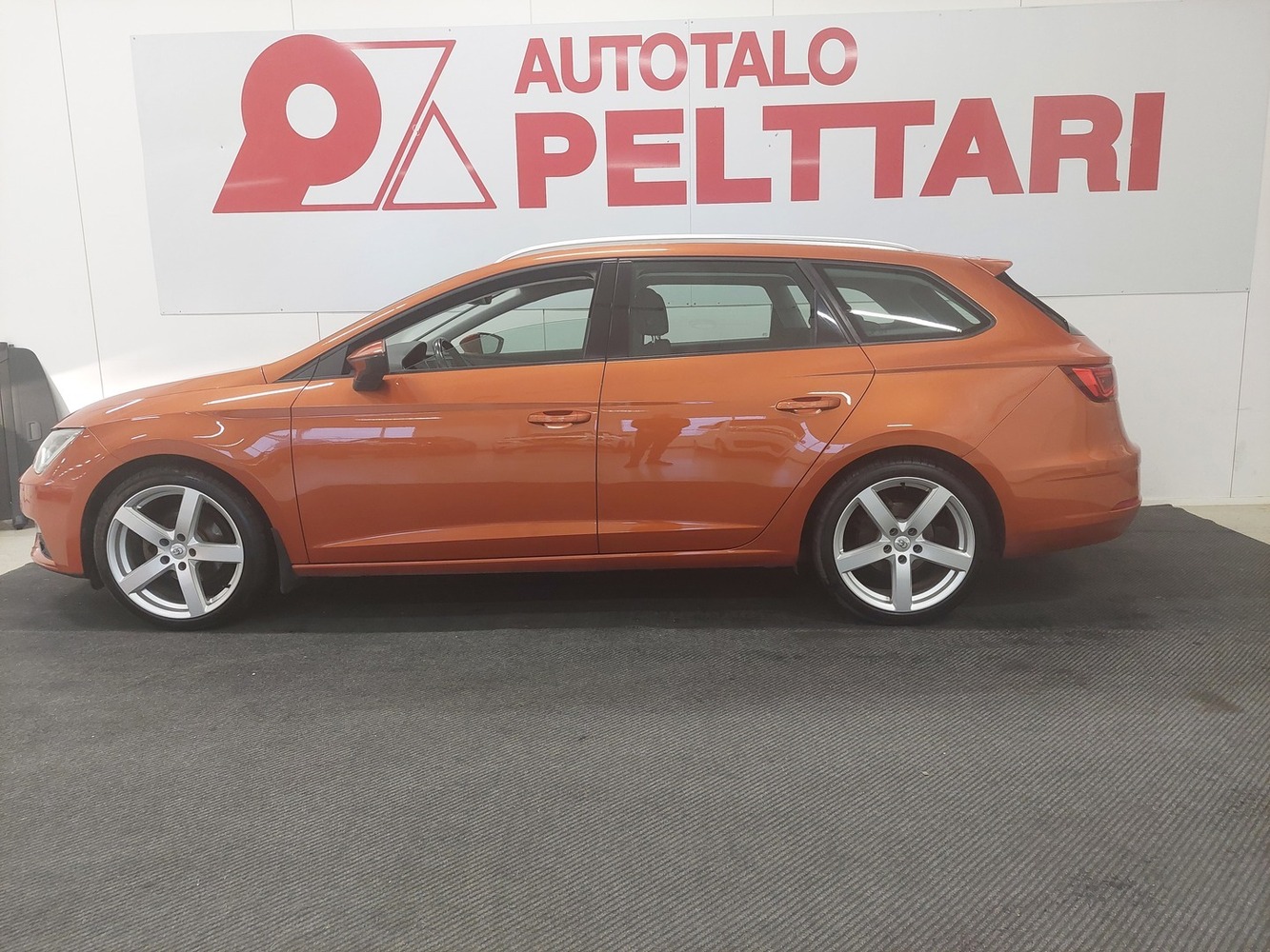 SEAT Leon ST vaihtoauto