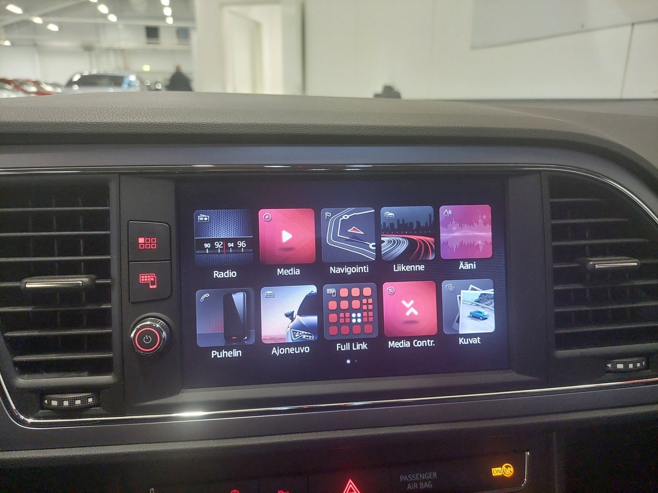 SEAT Leon ST vaihtoauto