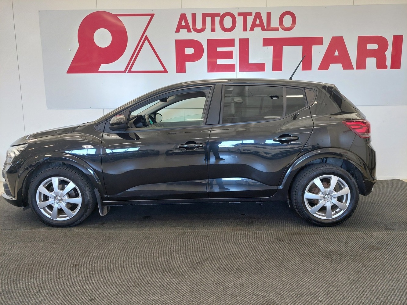 Dacia Sandero vaihtoauto