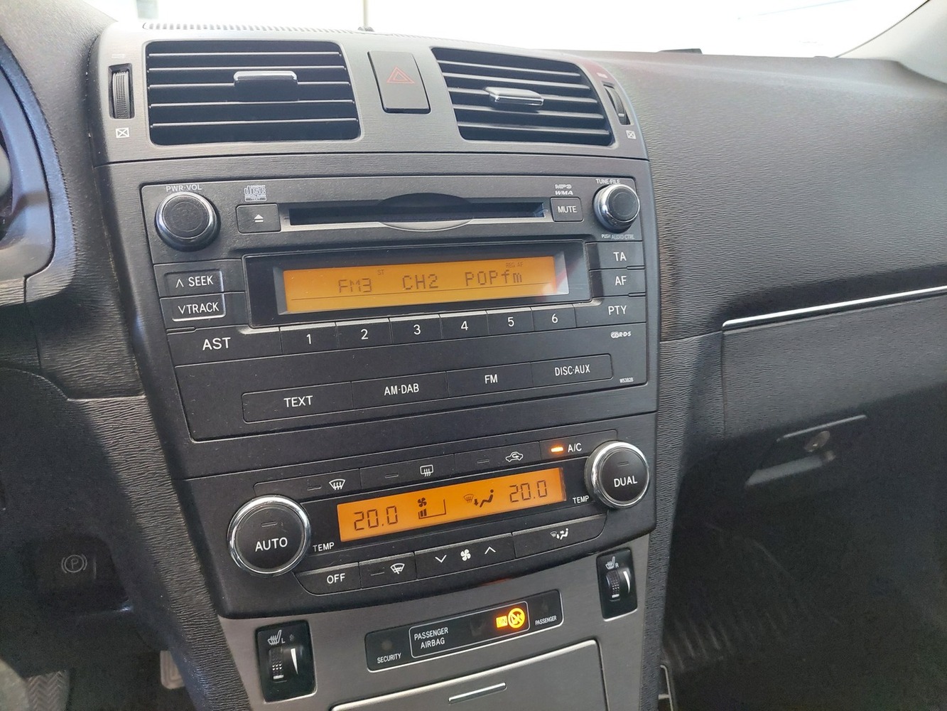 Toyota Avensis vaihtoauto