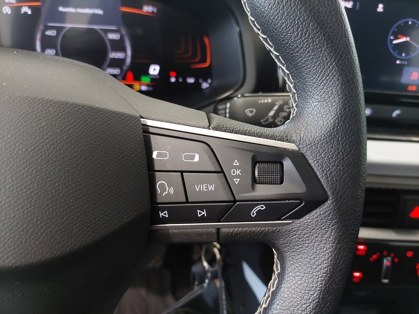 SEAT Arona vaihtoauto