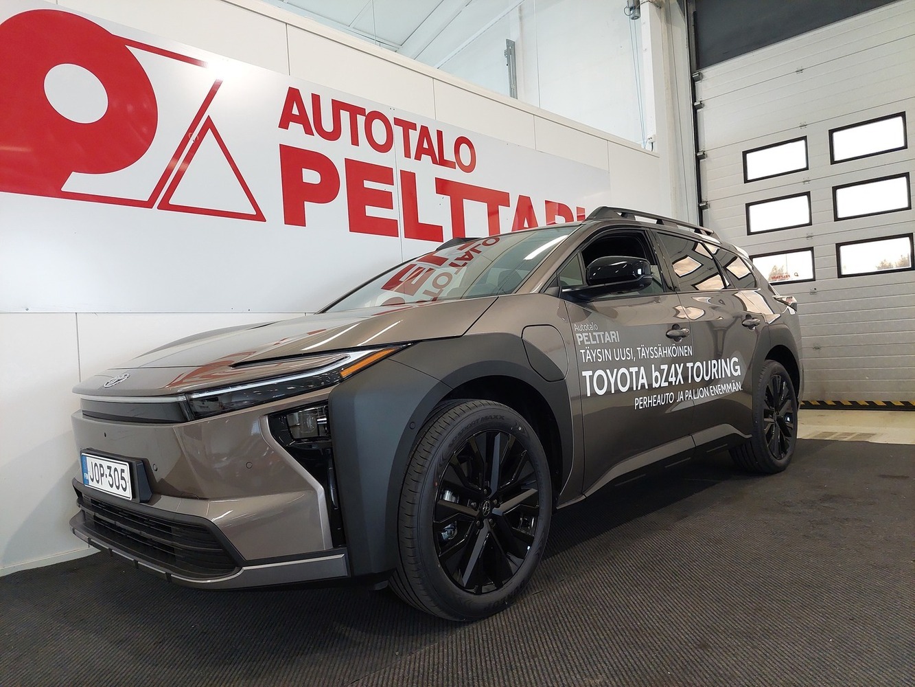 Toyota bZ4X Touring vaihtoauto